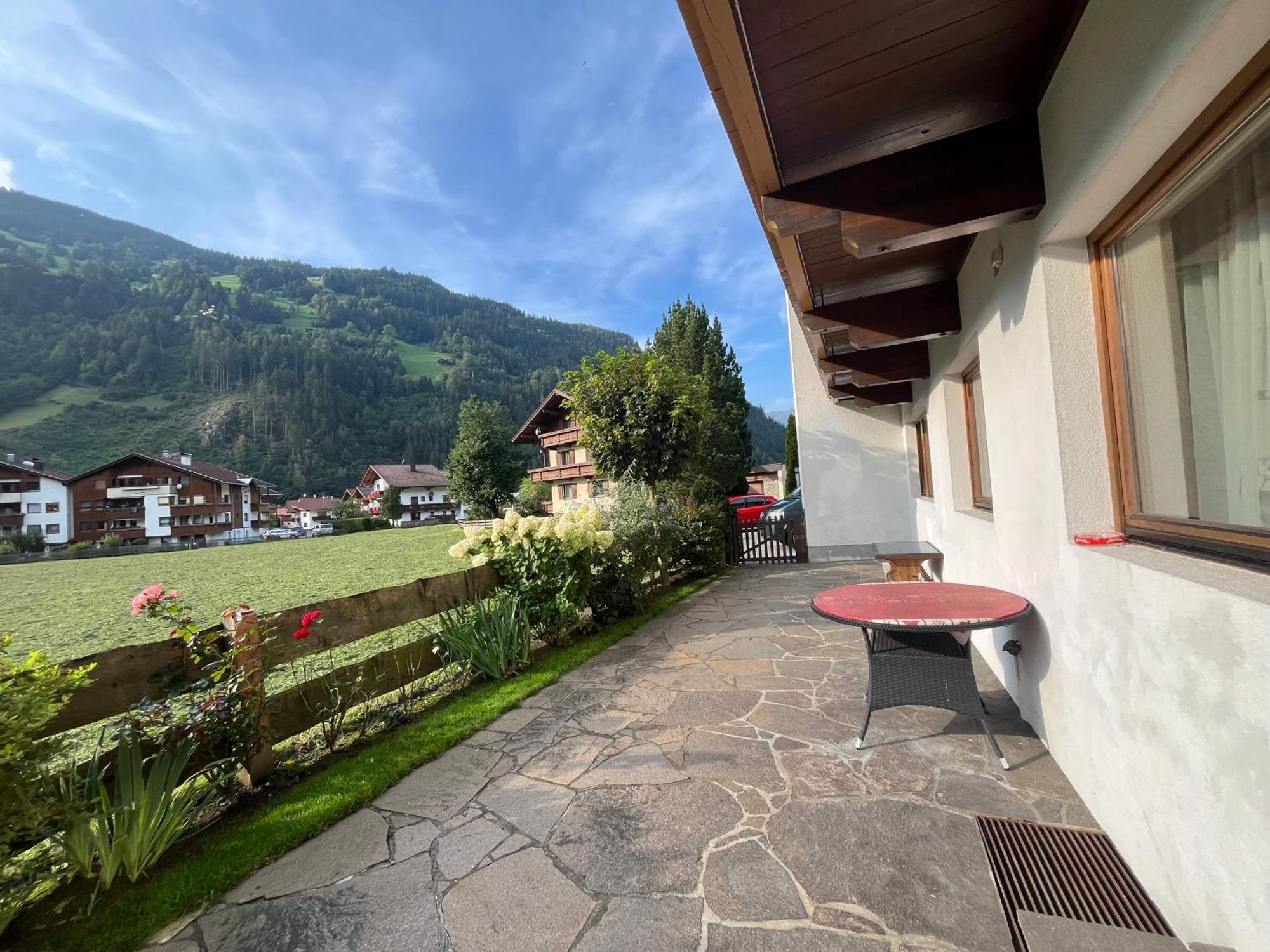 Zell Views Apartments Zell am Ziller Dış mekan fotoğraf